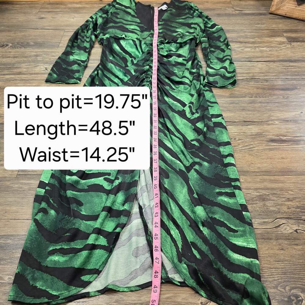 Topshop Green Zebra Print Midi Dress Ruched Front Long Sleeve V Neck Sz 8 - Picture 10 of 11